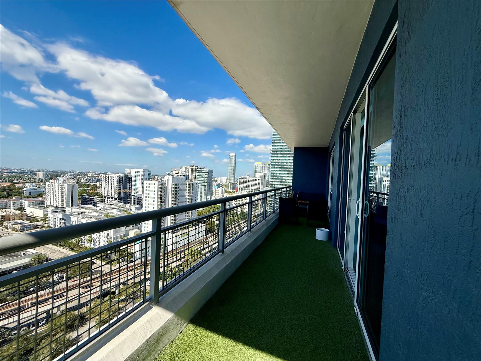 60 SW 13th St # 2001