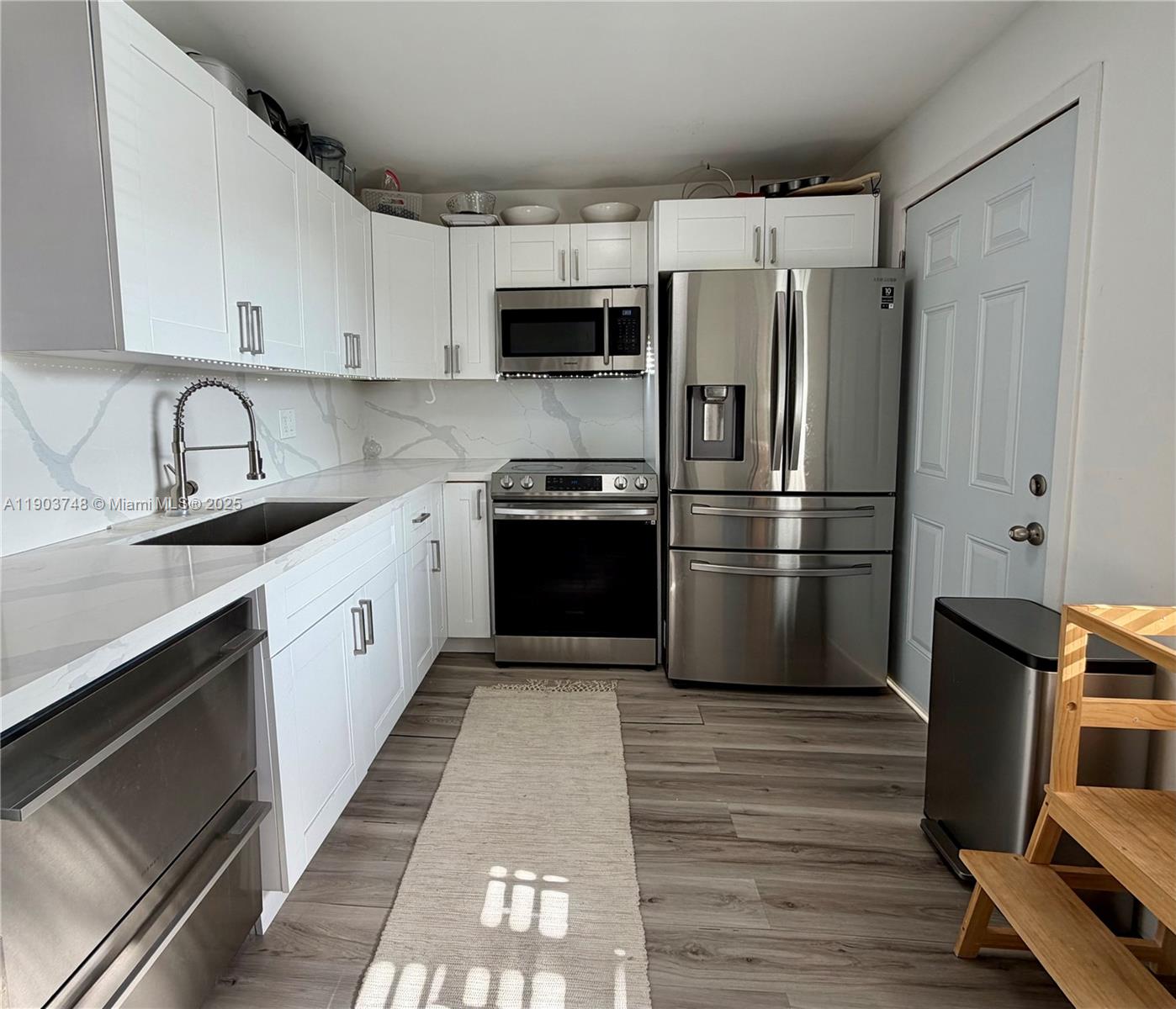 1101 NE 191st St # H104