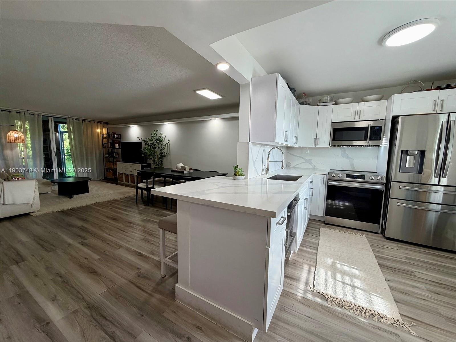 1101 NE 191st St # H104