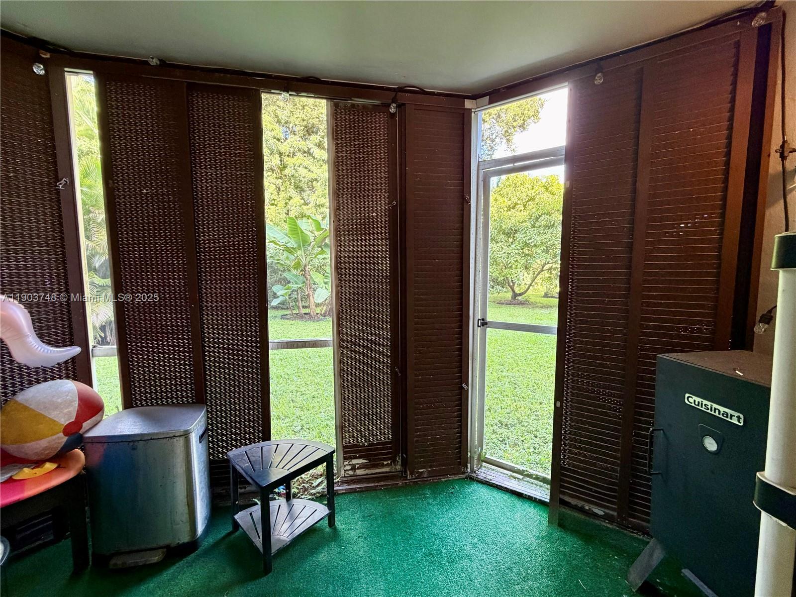 1101 NE 191st St # H104