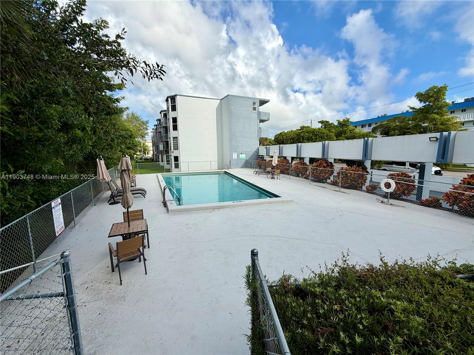 1101 NE 191st St # H104