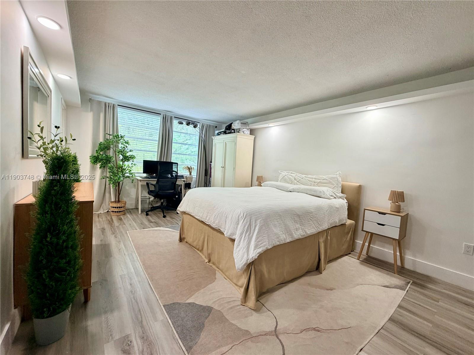 1101 NE 191st St # H104