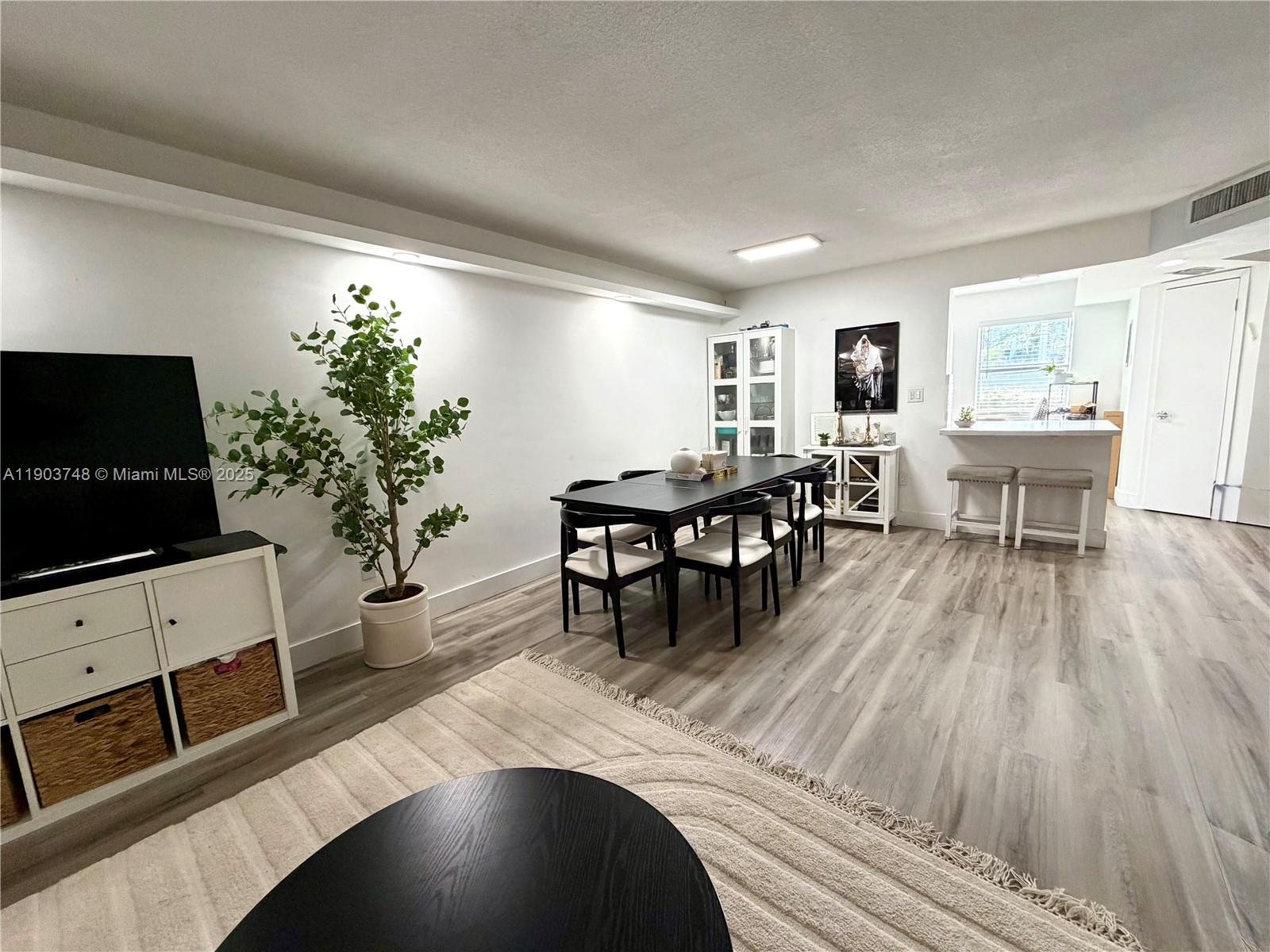 1101 NE 191st St # H104