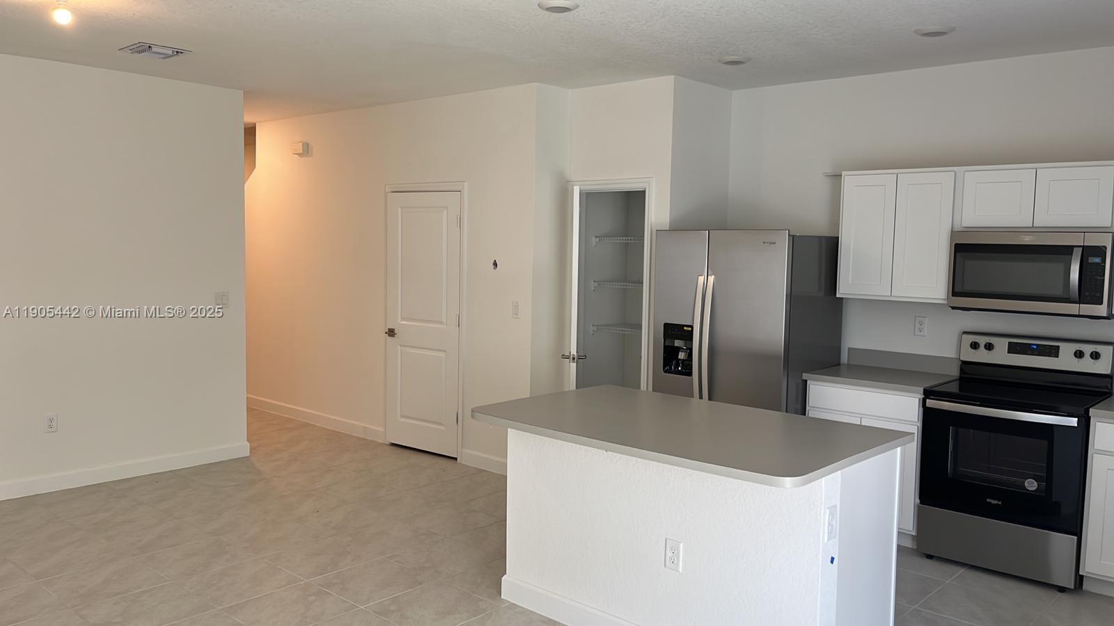 606 SW 12 st