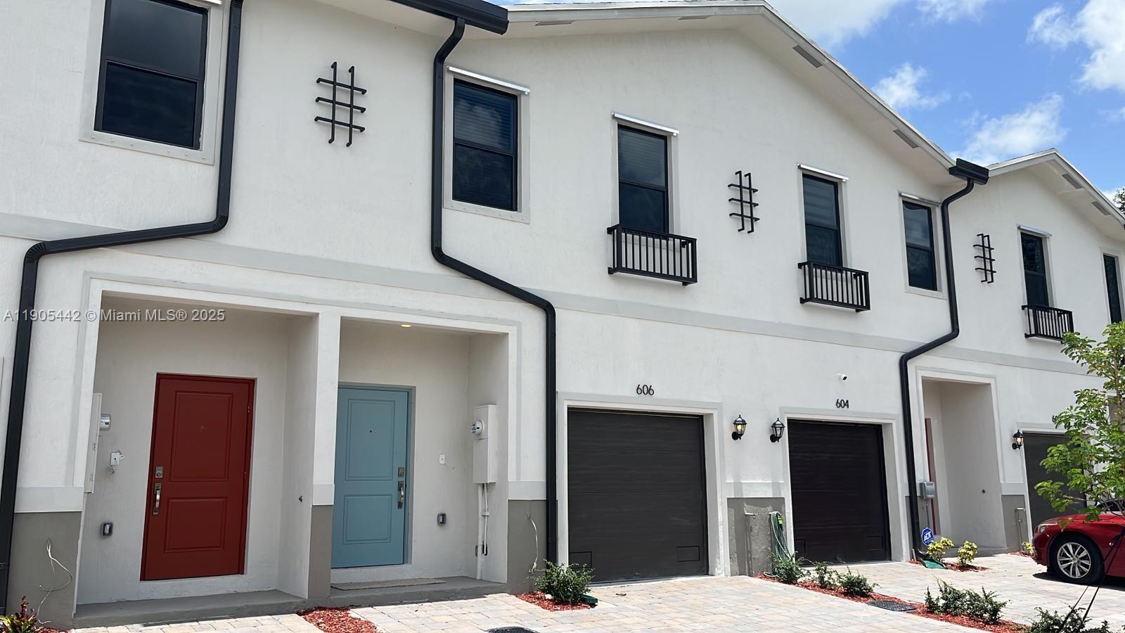 606 SW 12 st
