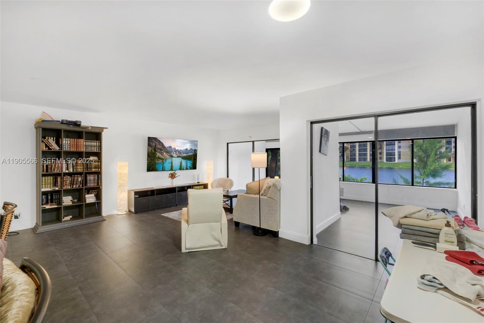 6545 Racquet Club Dr # 115