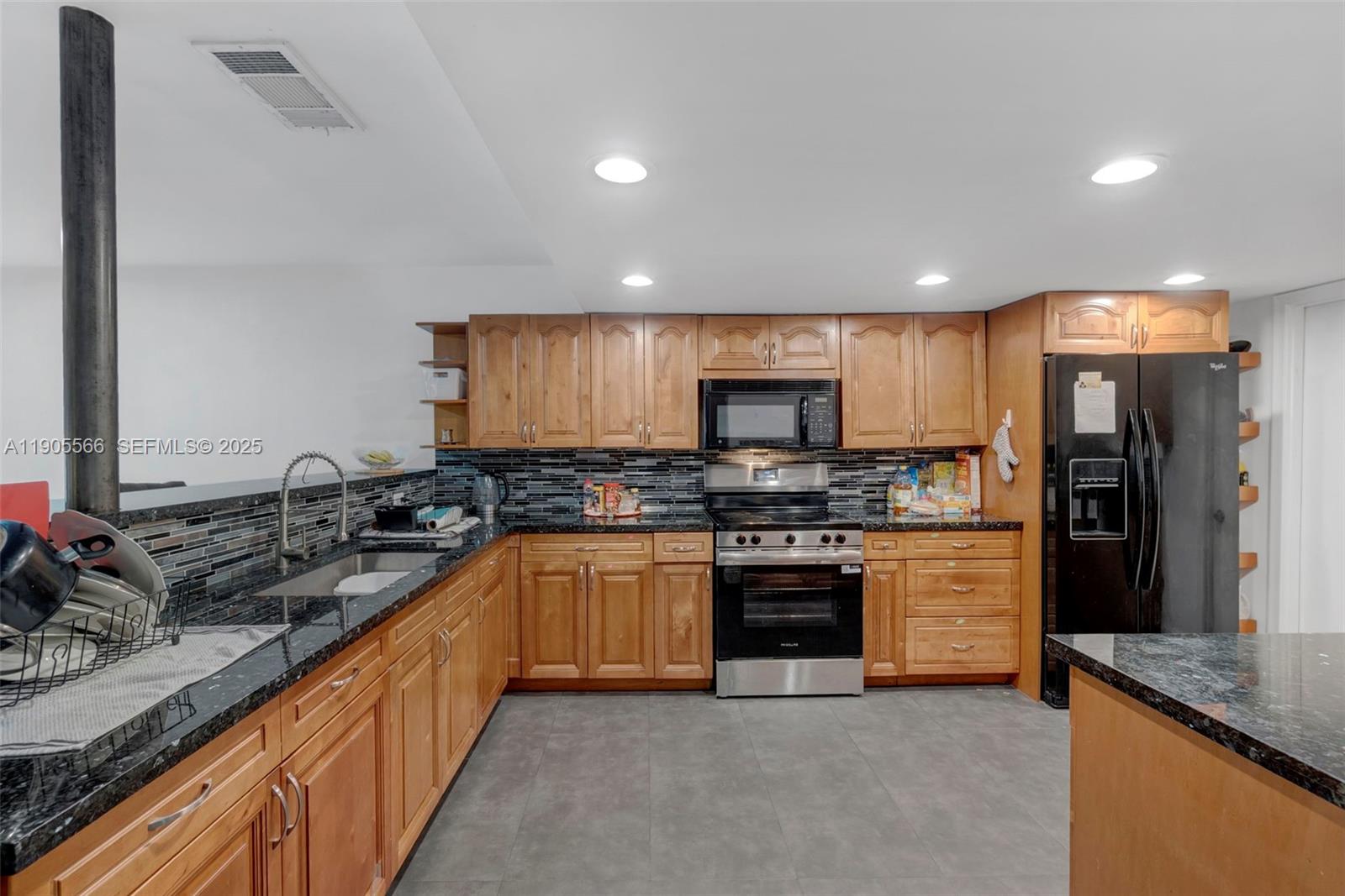 6545 Racquet Club Dr # 115
