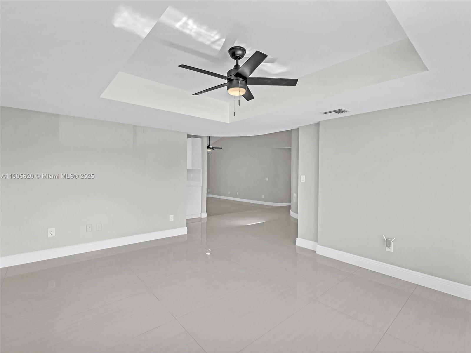 7431 NW 39th St
