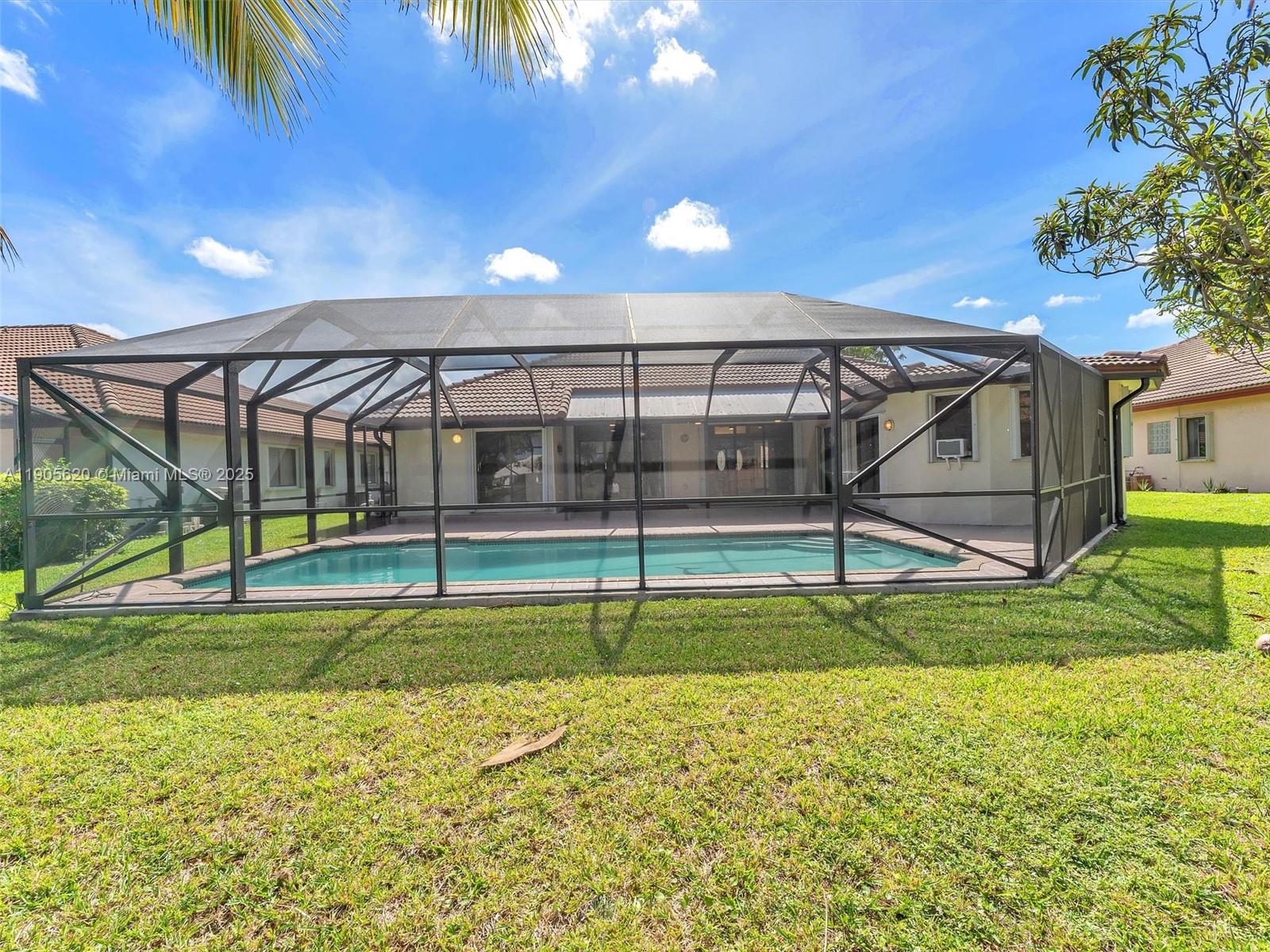 7431 NW 39th St