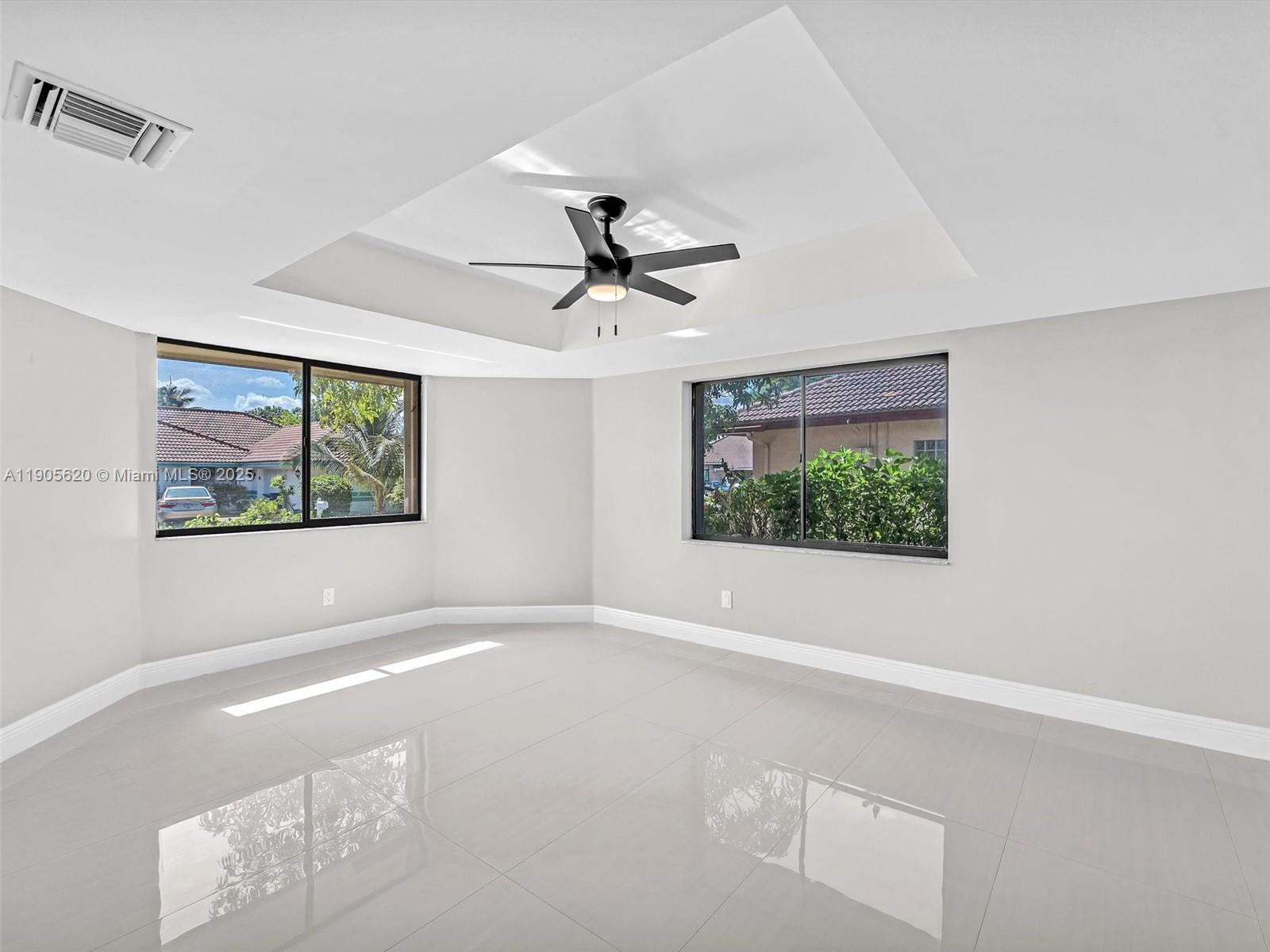 7431 NW 39th St