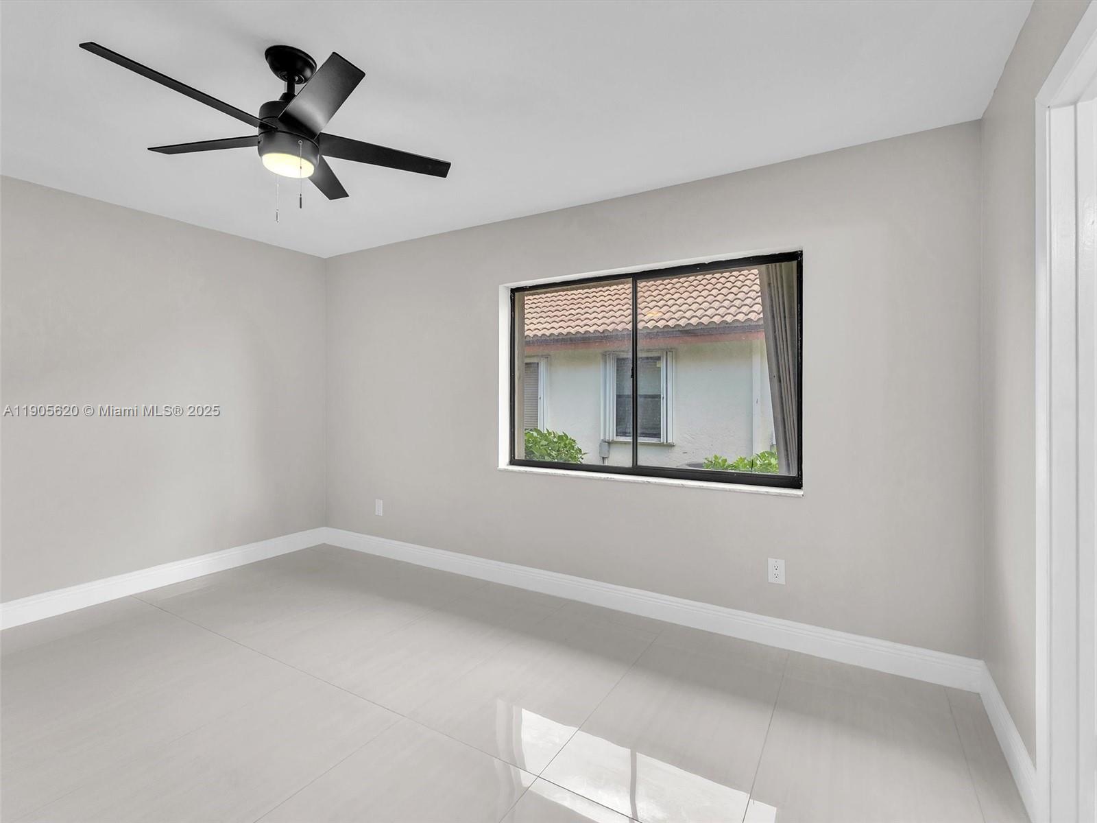 7431 NW 39th St