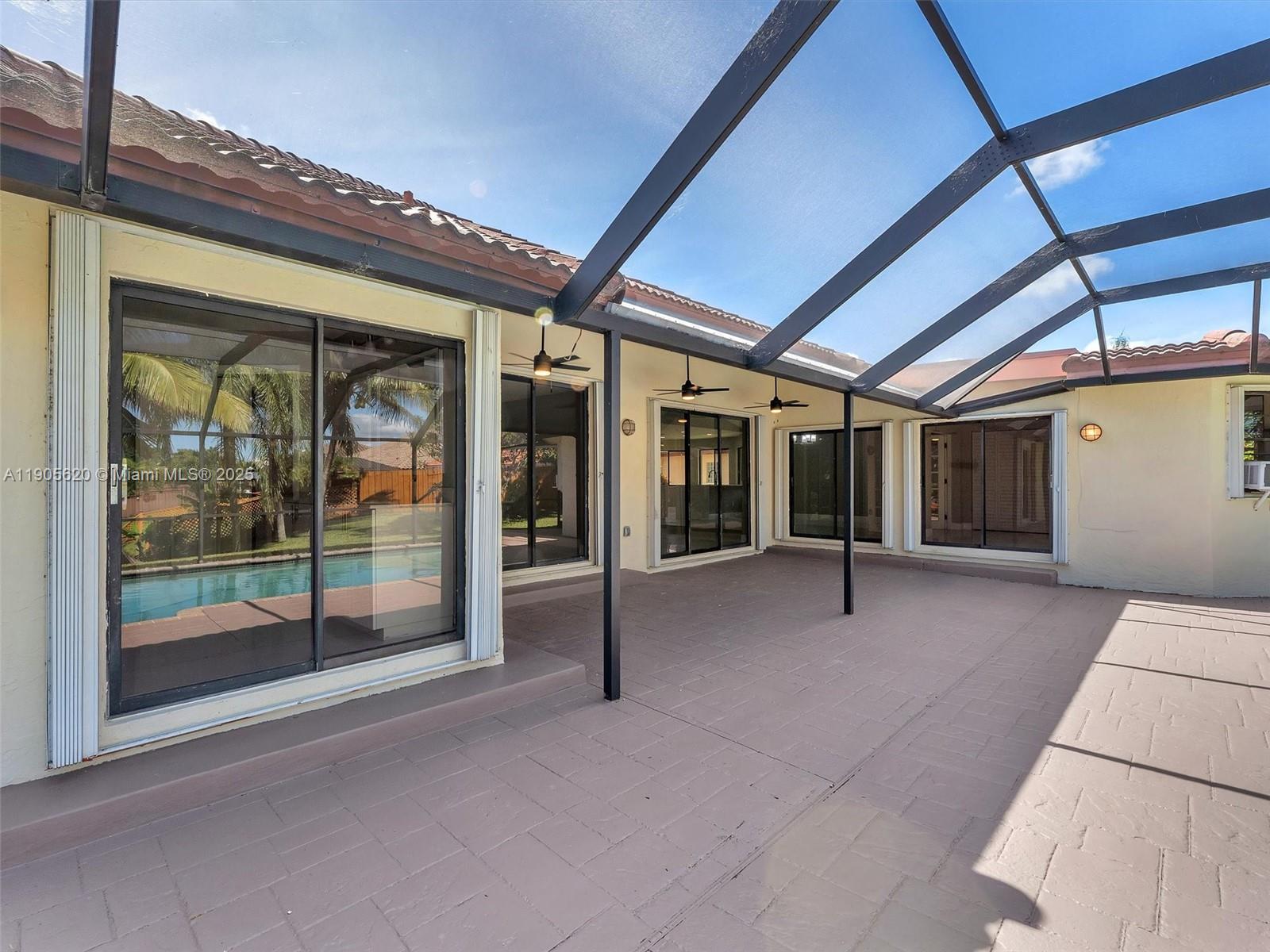 7431 NW 39th St