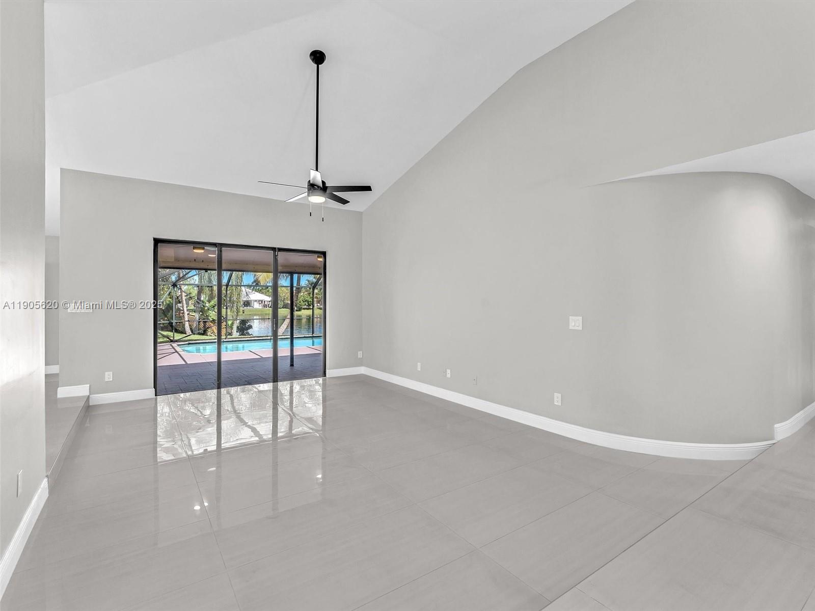 7431 NW 39th St