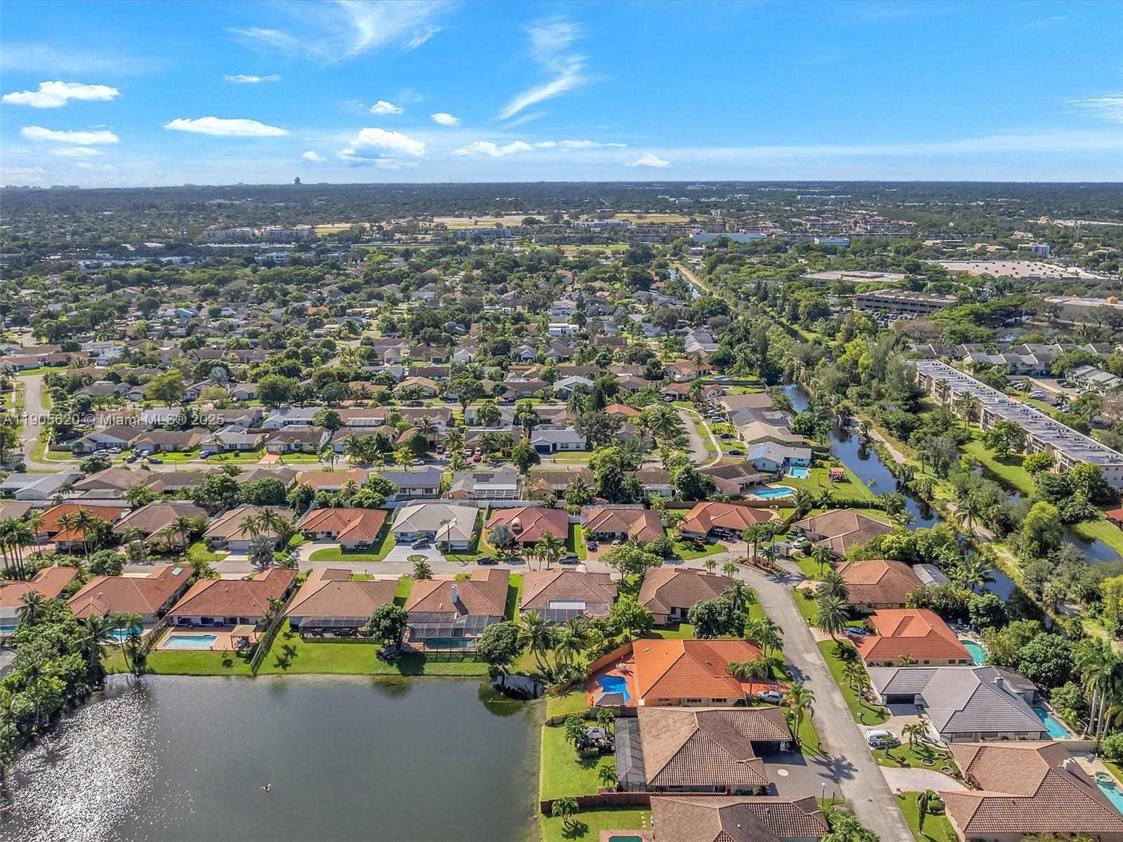 7431 NW 39th St