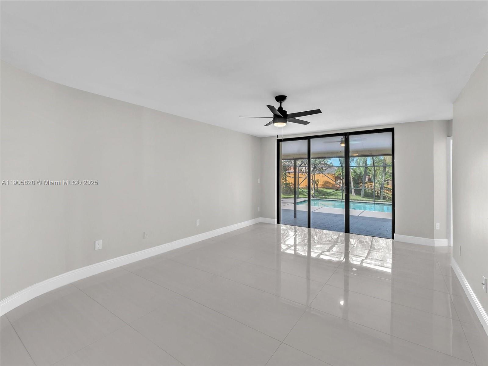 7431 NW 39th St