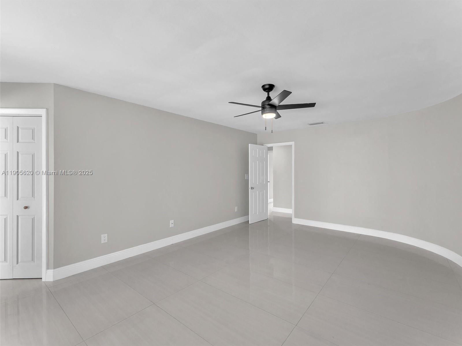 7431 NW 39th St