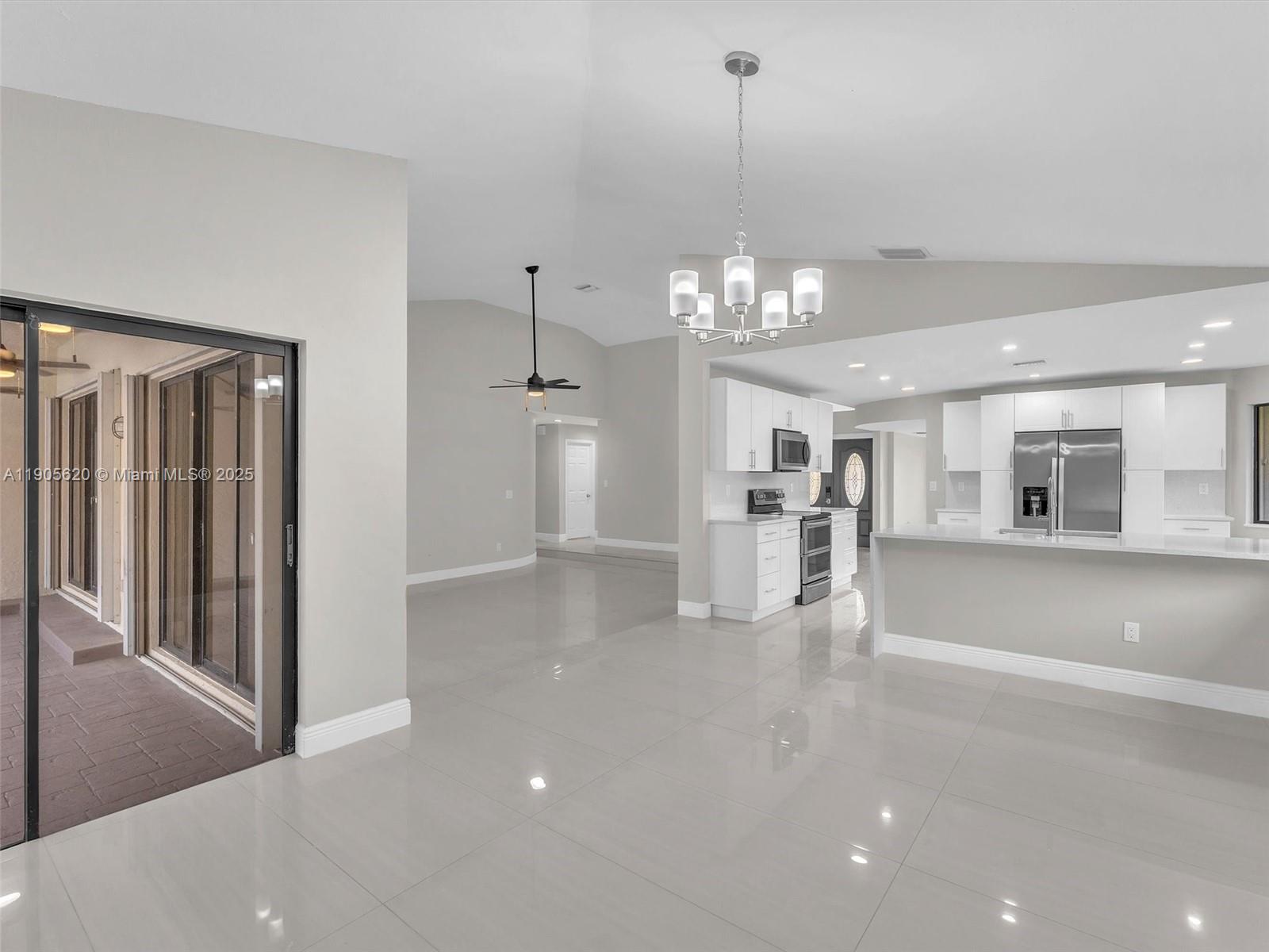 7431 NW 39th St