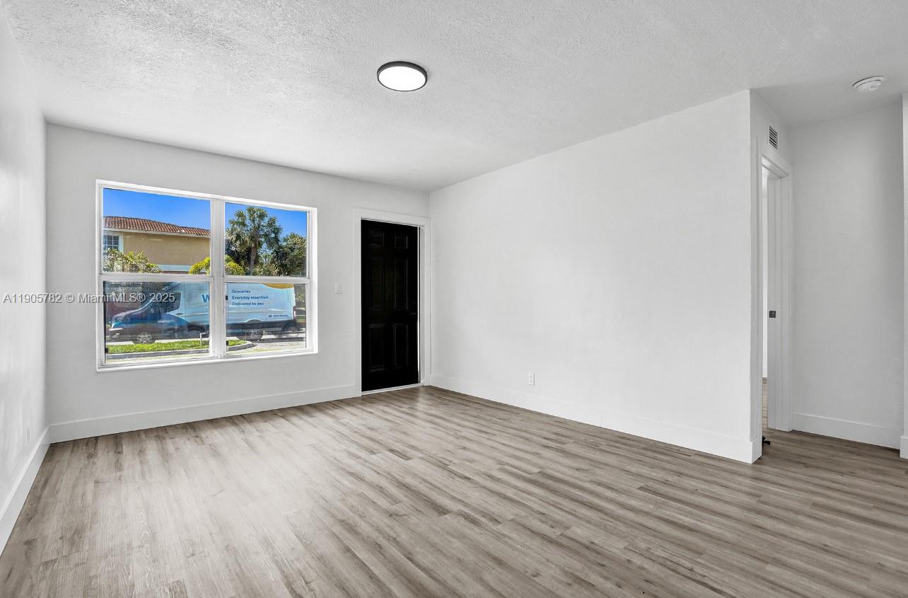 1300 NE 2nd Ave Unit: West