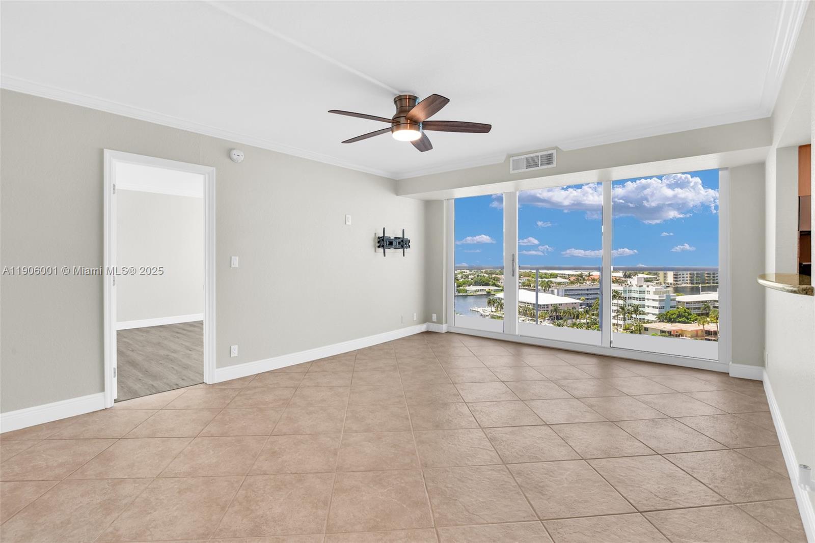2715 N Ocean Blvd # 11B