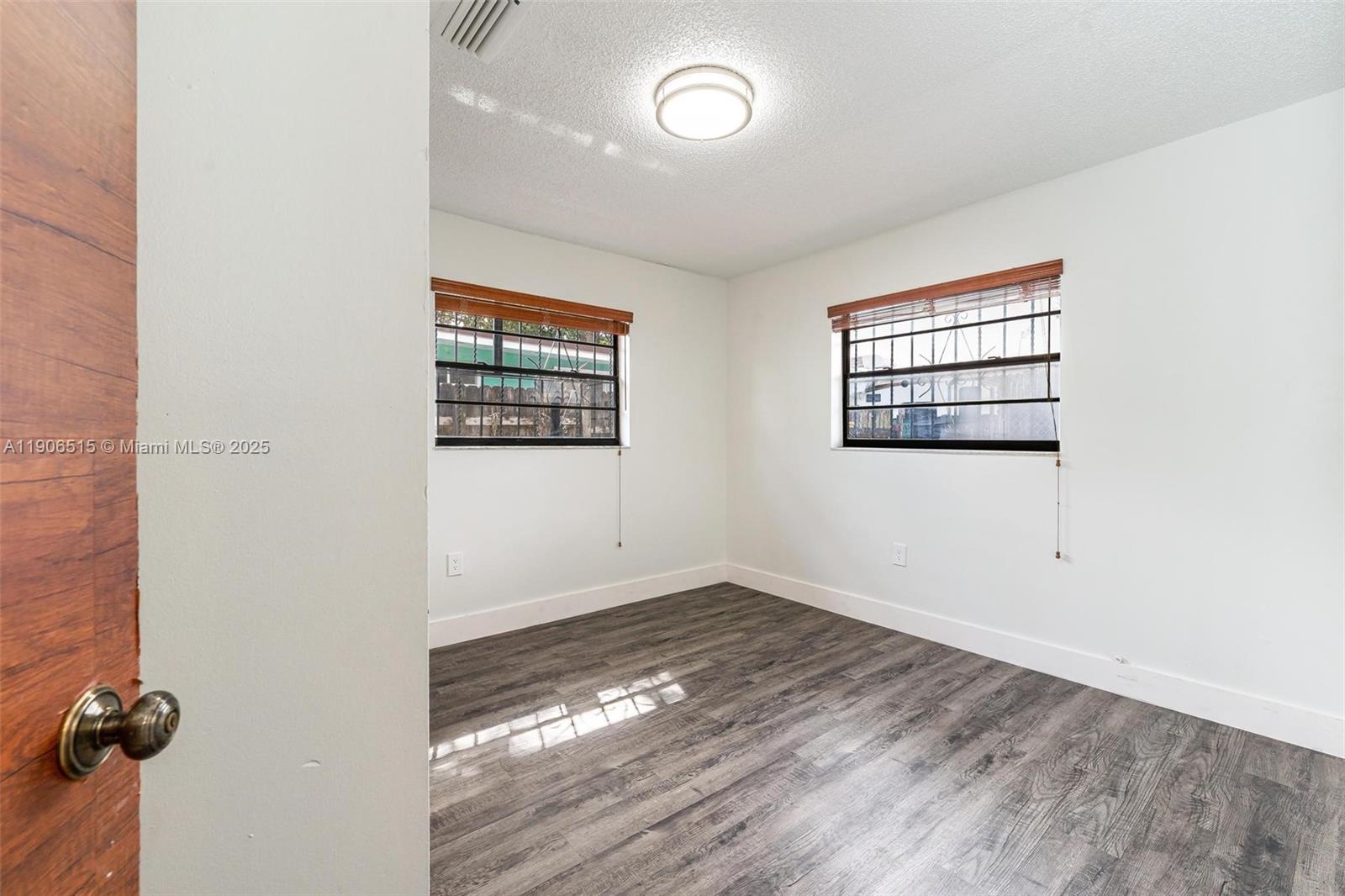 1048 NW 32nd Pl # 1048