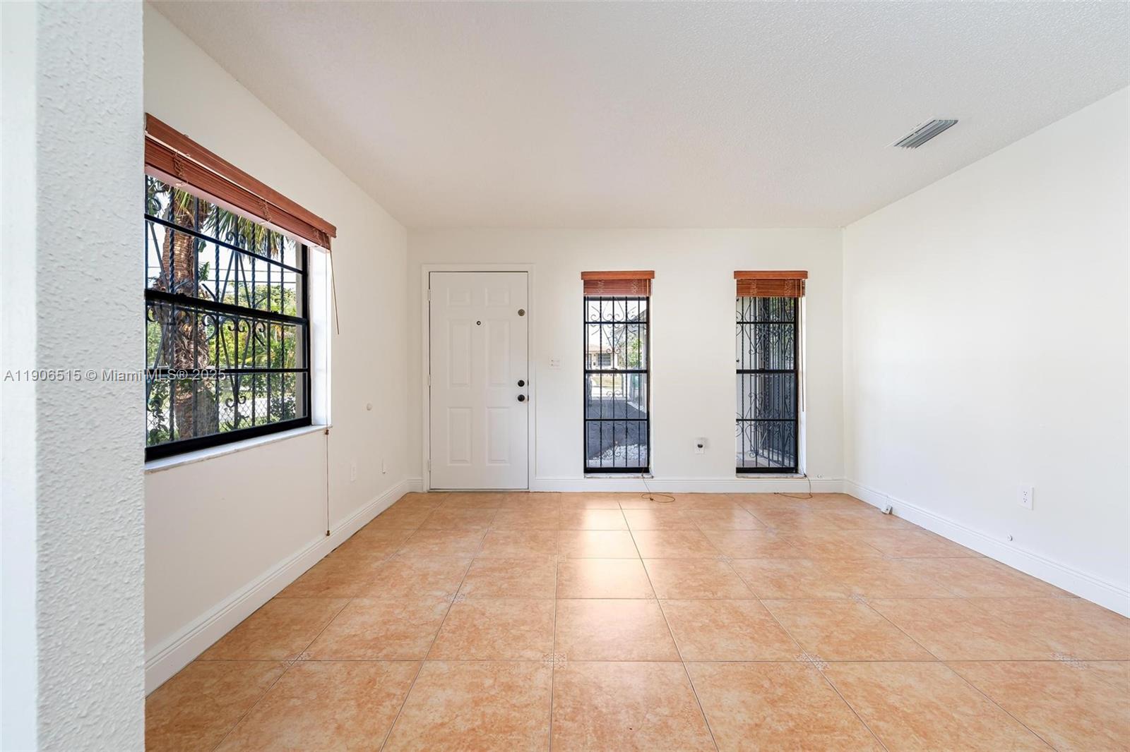 1048 NW 32nd Pl # 1048