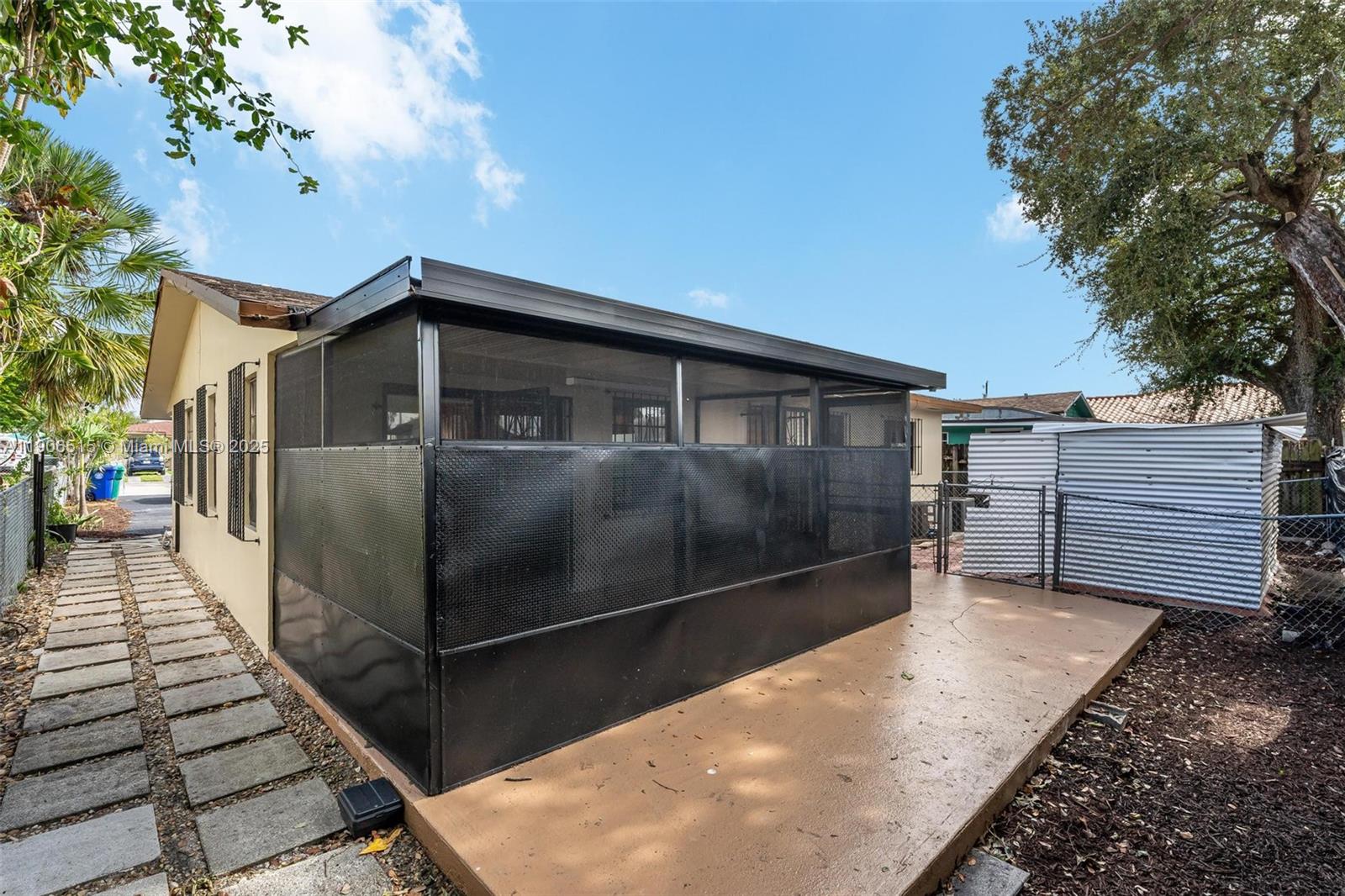 1048 NW 32nd Pl # 1048
