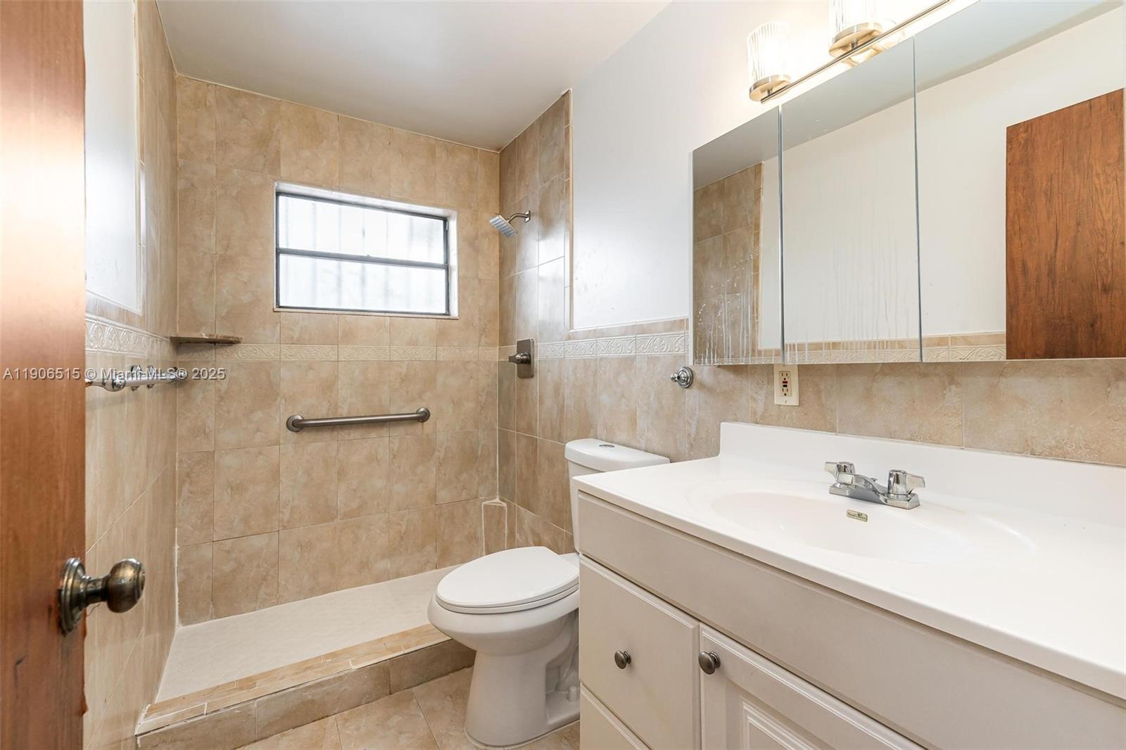 1048 NW 32nd Pl # 1048