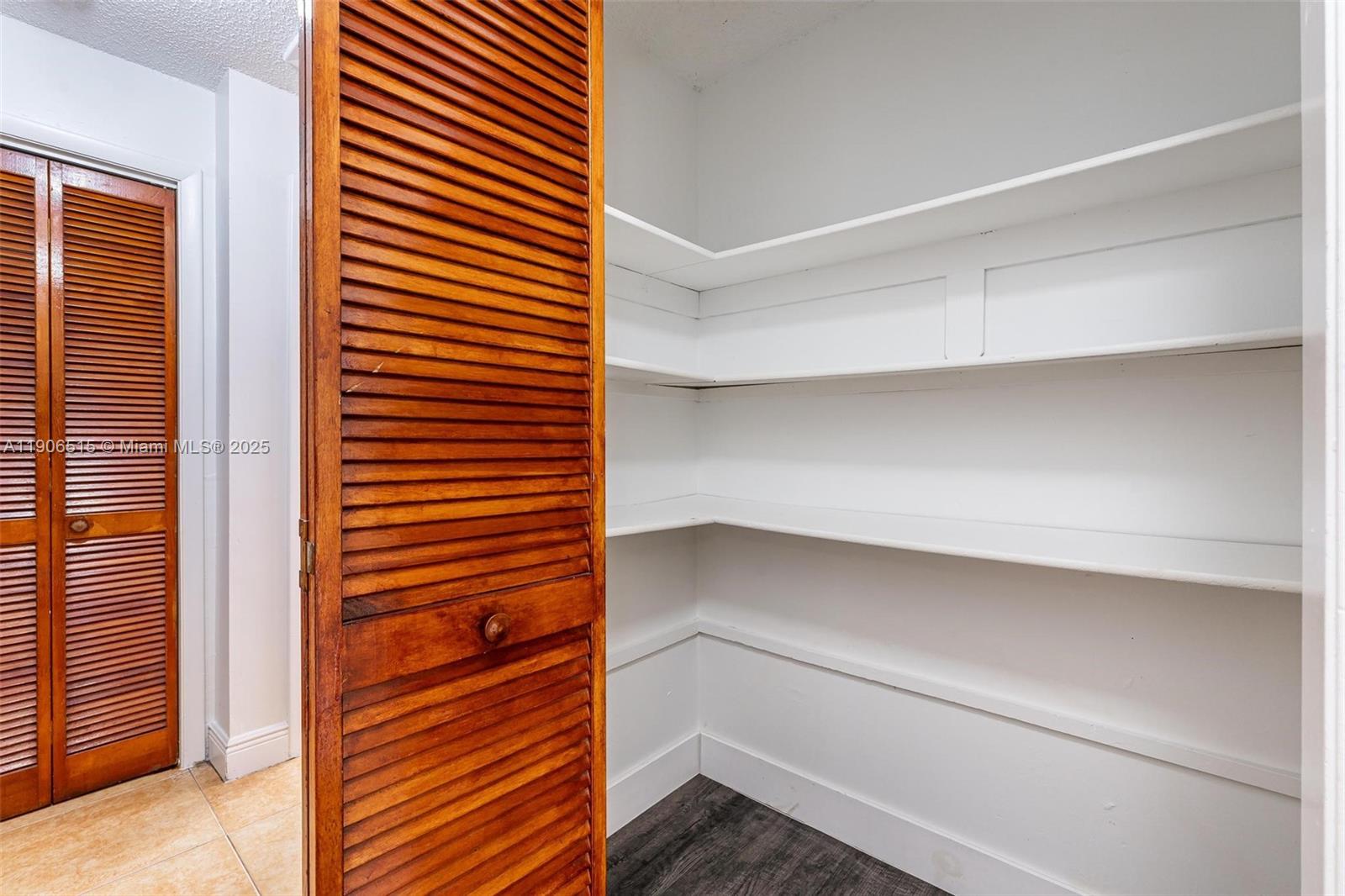 1048 NW 32nd Pl # 1048