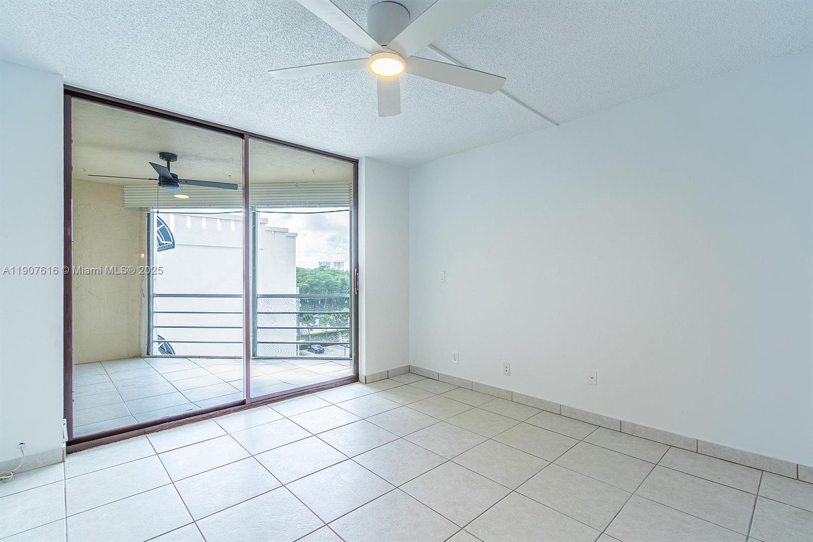 2821 N Miami Beach Blvd # 6Q