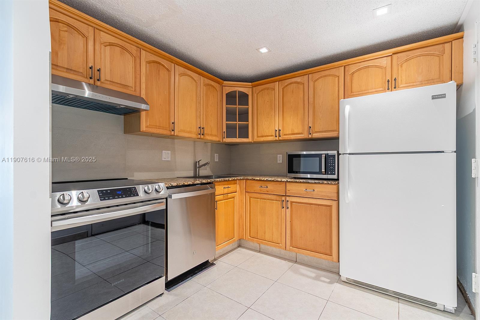 2821 N Miami Beach Blvd # 6Q