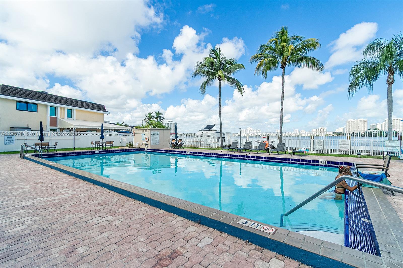 2821 N Miami Beach Blvd # 6Q