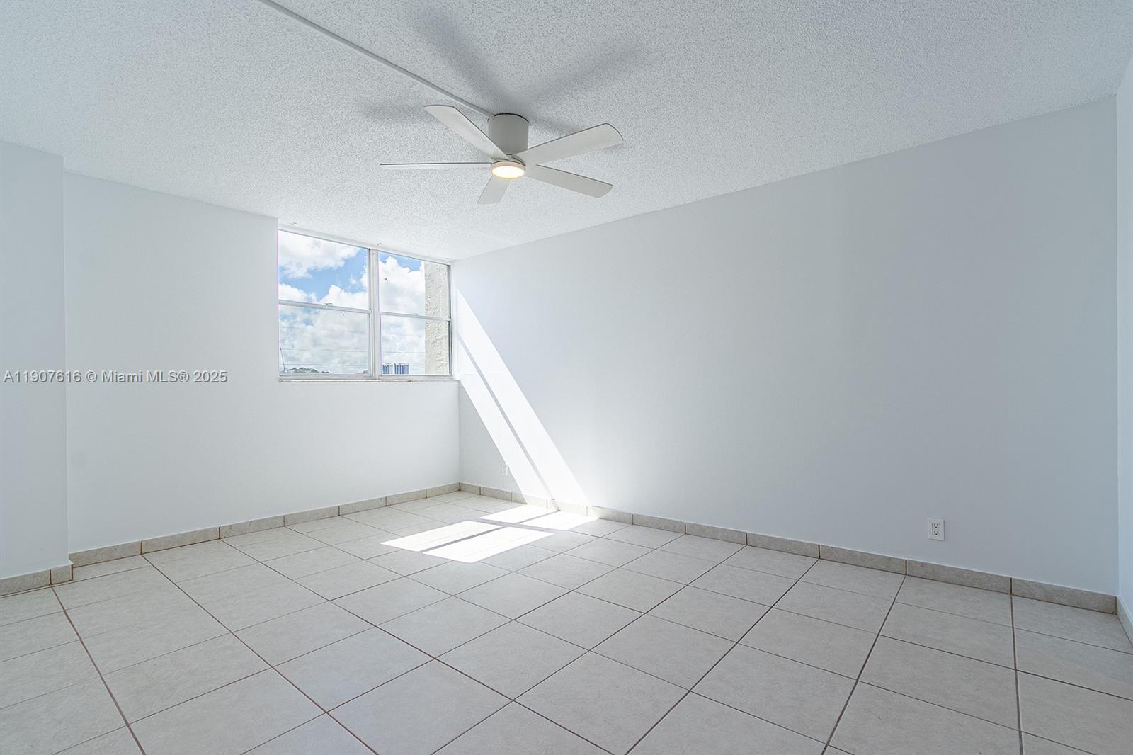 2821 N Miami Beach Blvd # 6Q