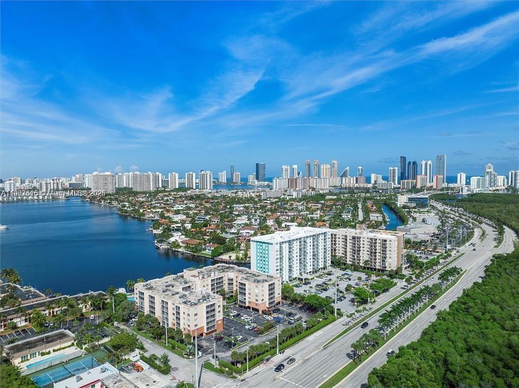 2821 N Miami Beach Blvd # 6Q