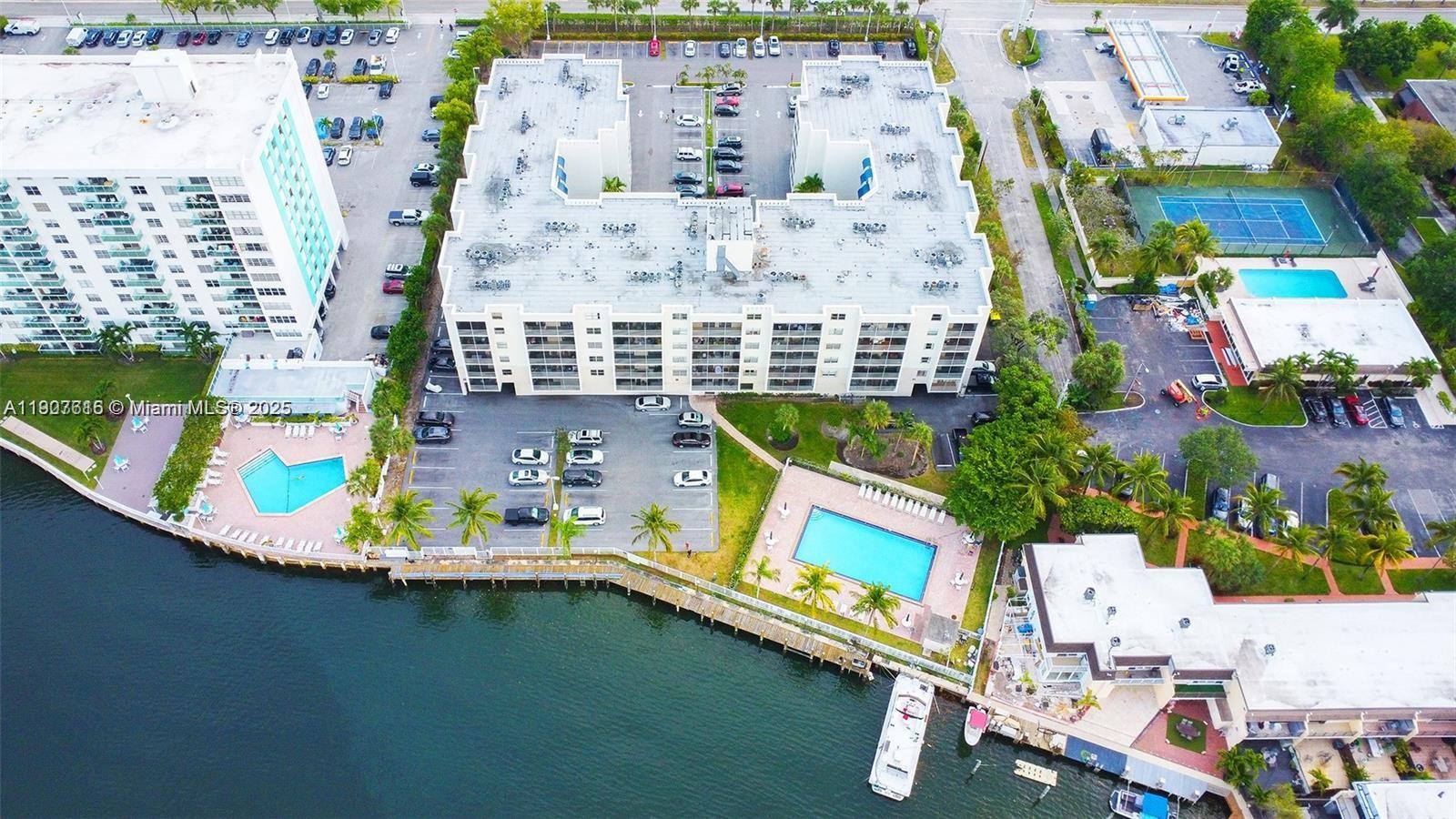 2821 N Miami Beach Blvd # 6Q