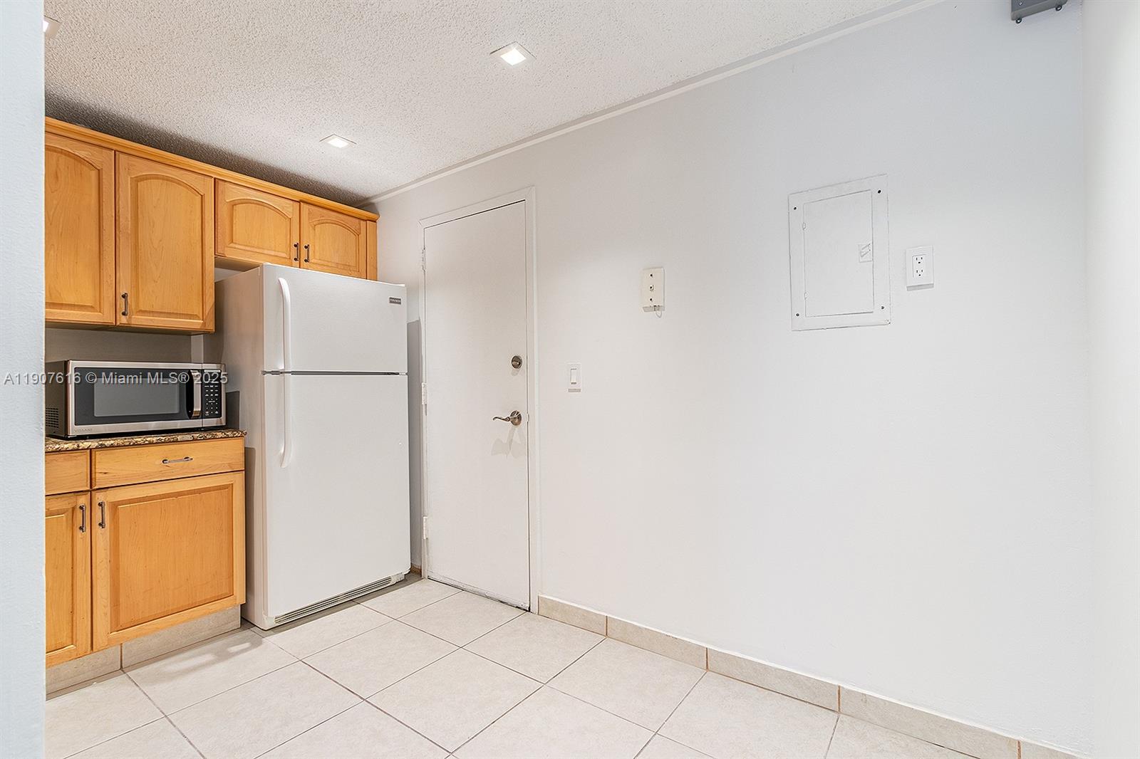 2821 N Miami Beach Blvd # 6Q