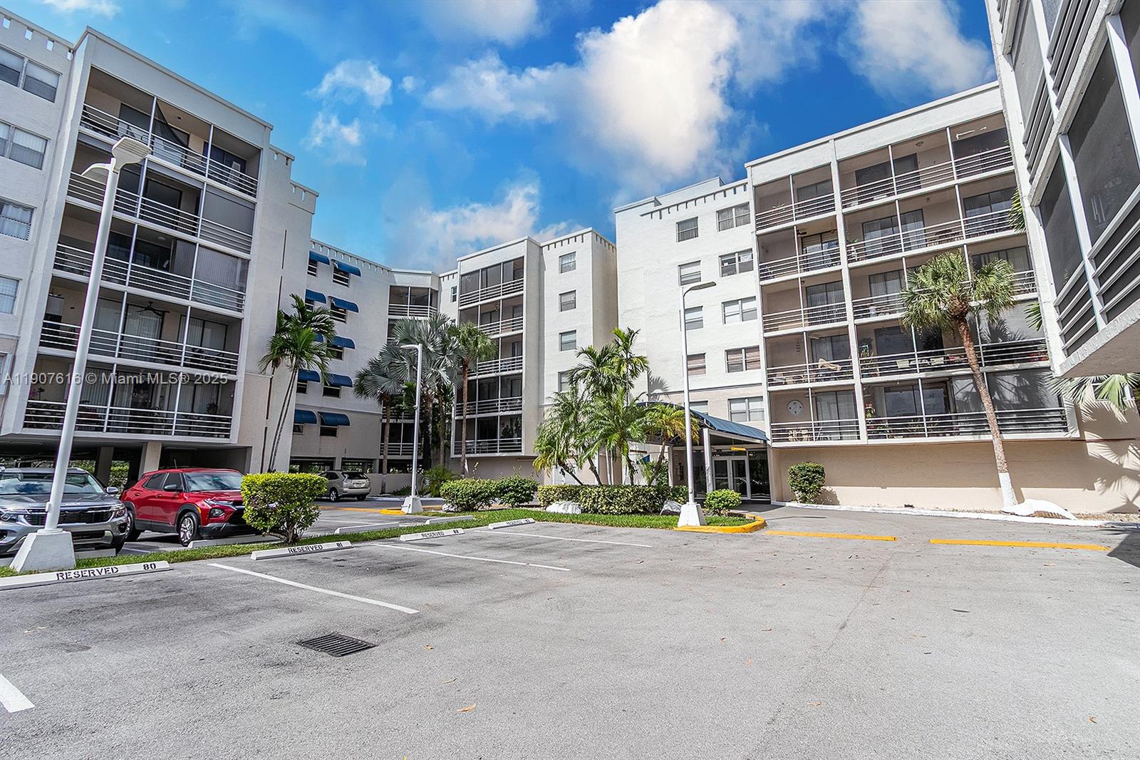 2821 N Miami Beach Blvd # 6Q