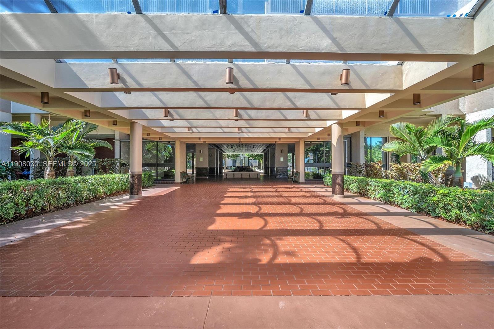 2810 N 46th Ave # F655