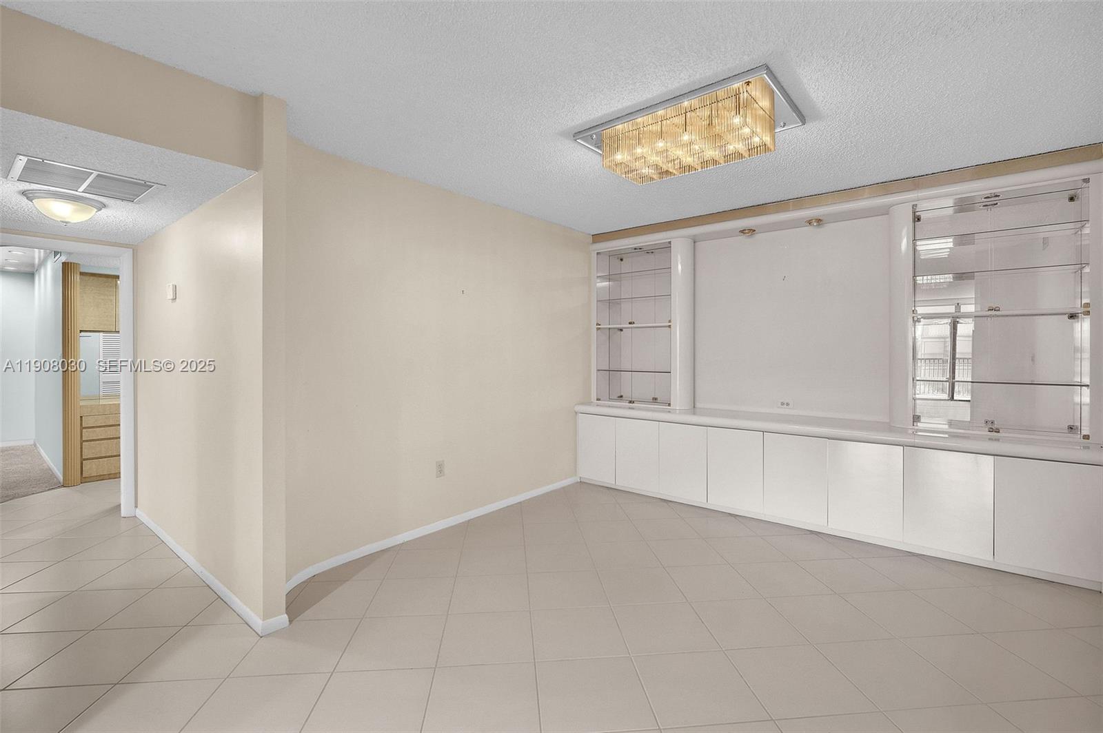 2810 N 46th Ave # F655