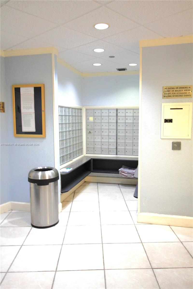 1000 Sain Charles Place # 604