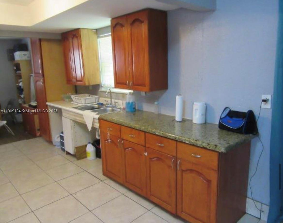 2800 NW 9th Pl