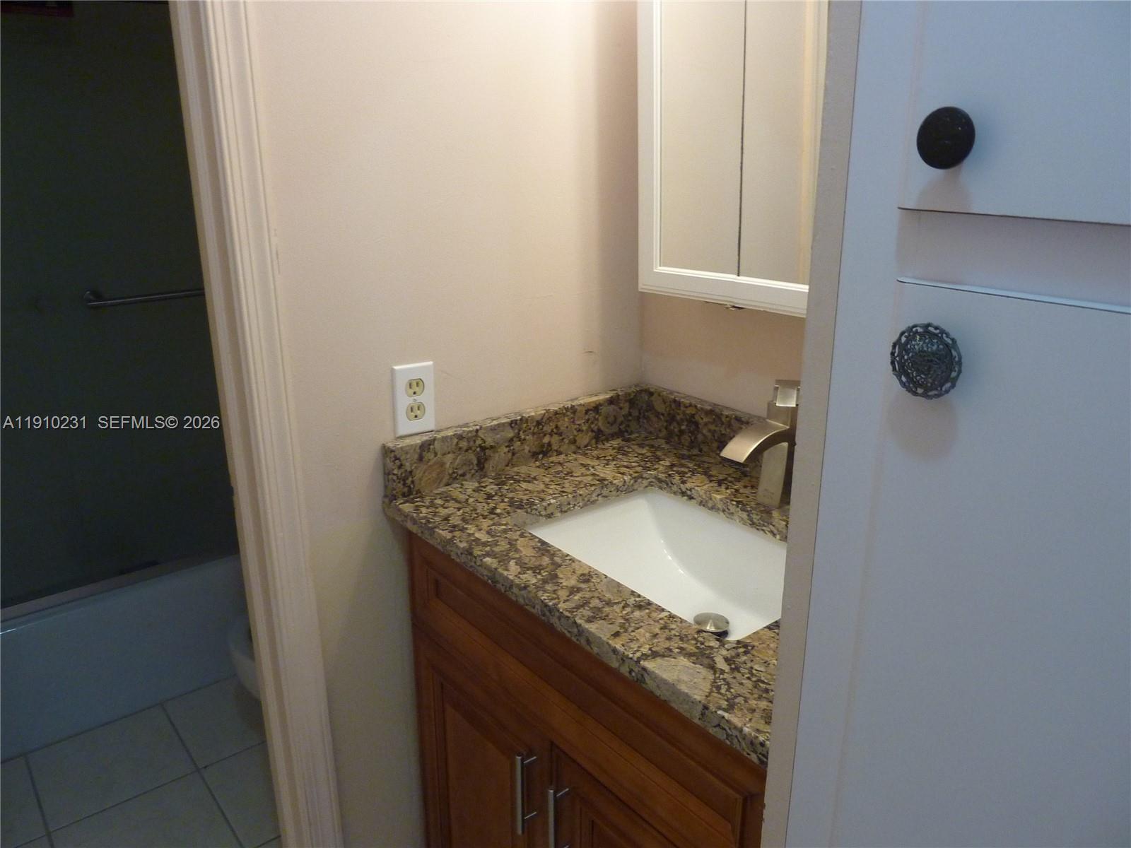 180 Cypress Club Dr # 834