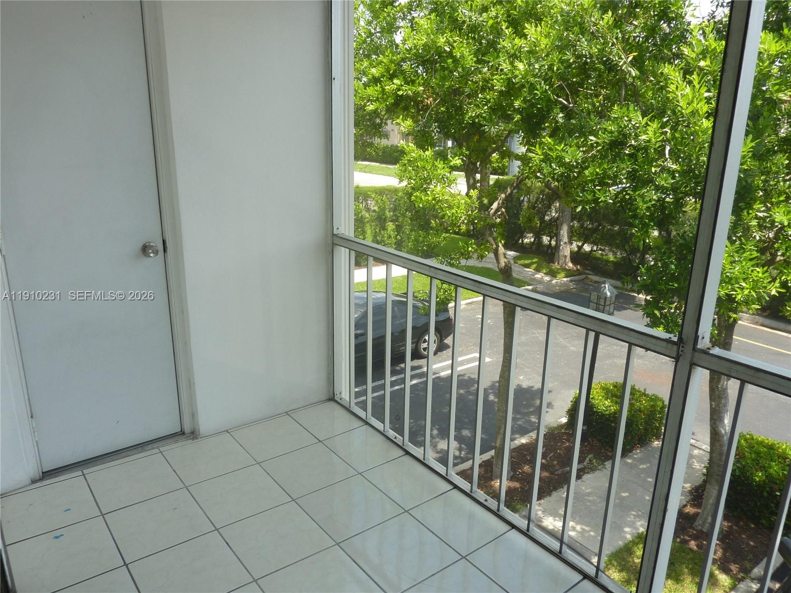 180 Cypress Club Dr # 834