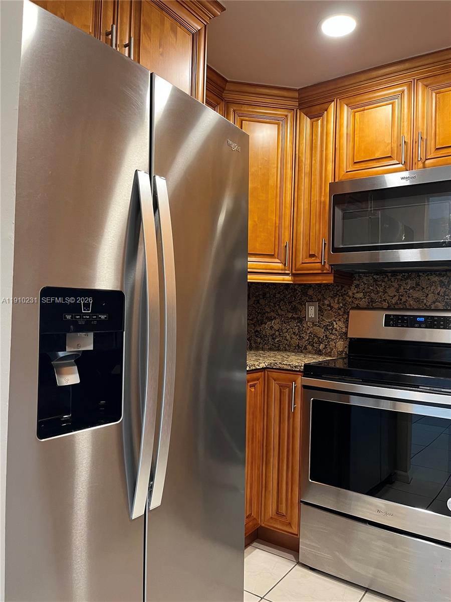 180 Cypress Club Dr # 834