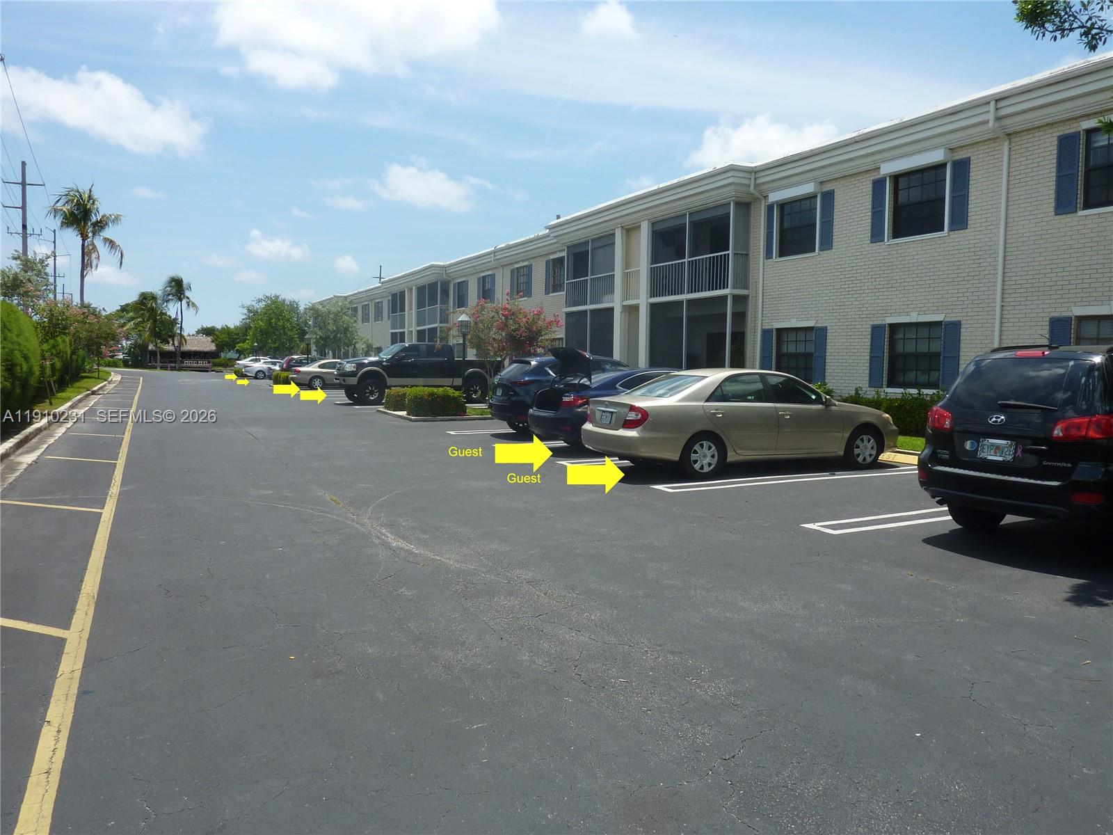 180 Cypress Club Dr # 834