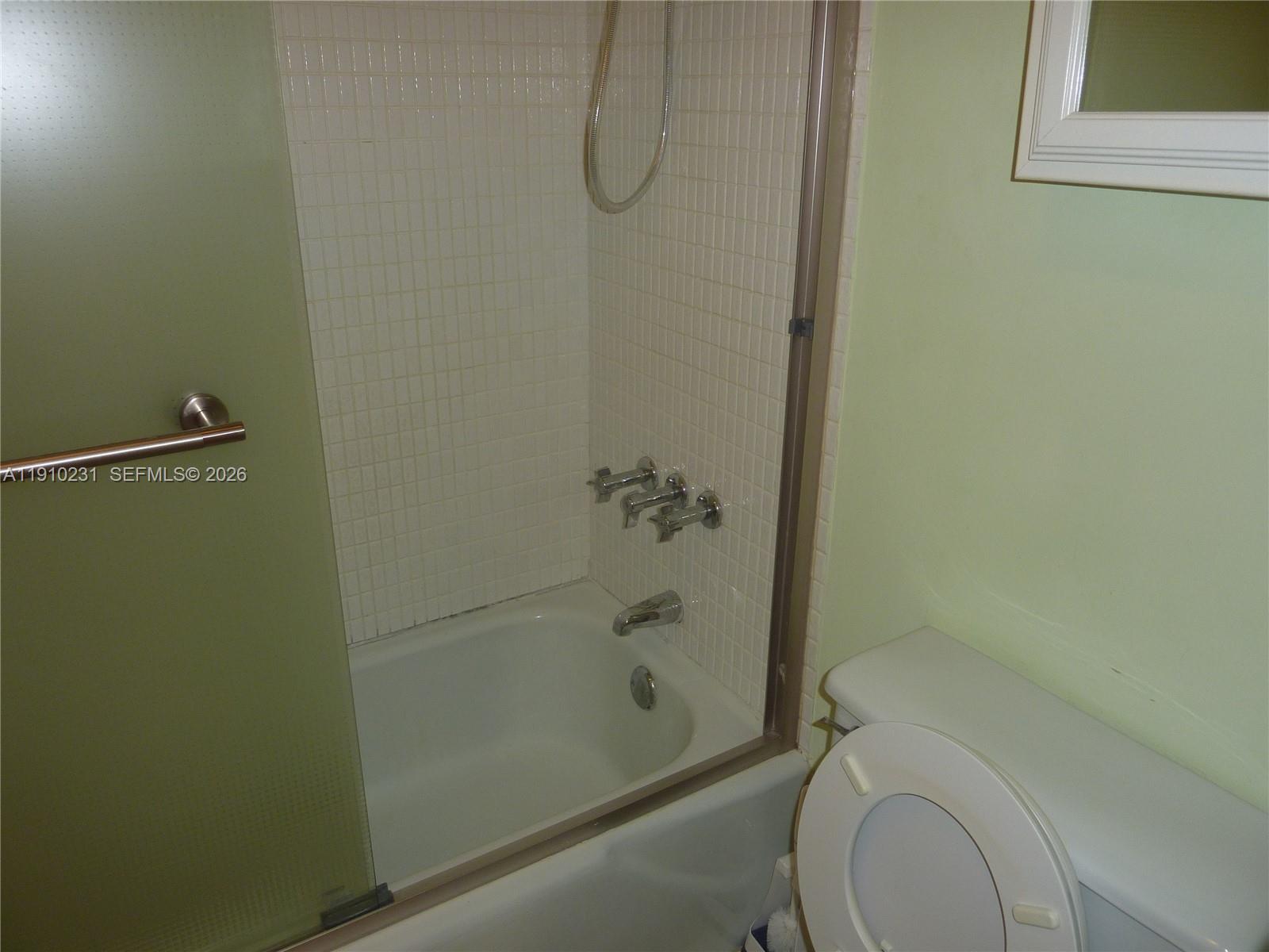 180 Cypress Club Dr # 834