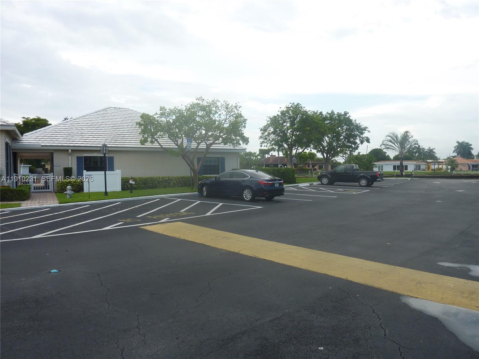 180 Cypress Club Dr # 834