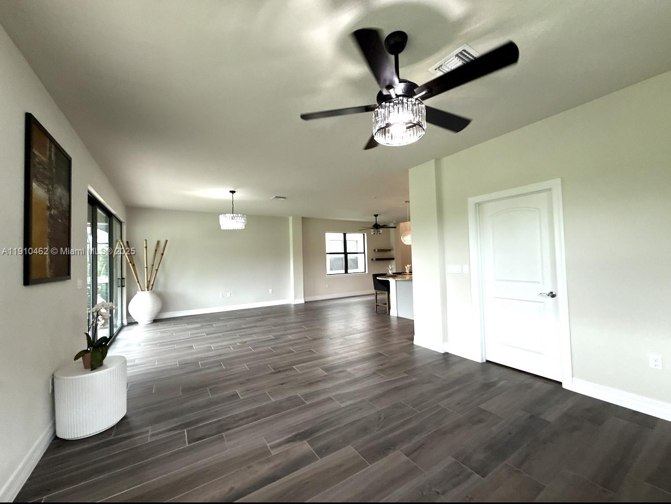 4628 E Pinehurst Trl E