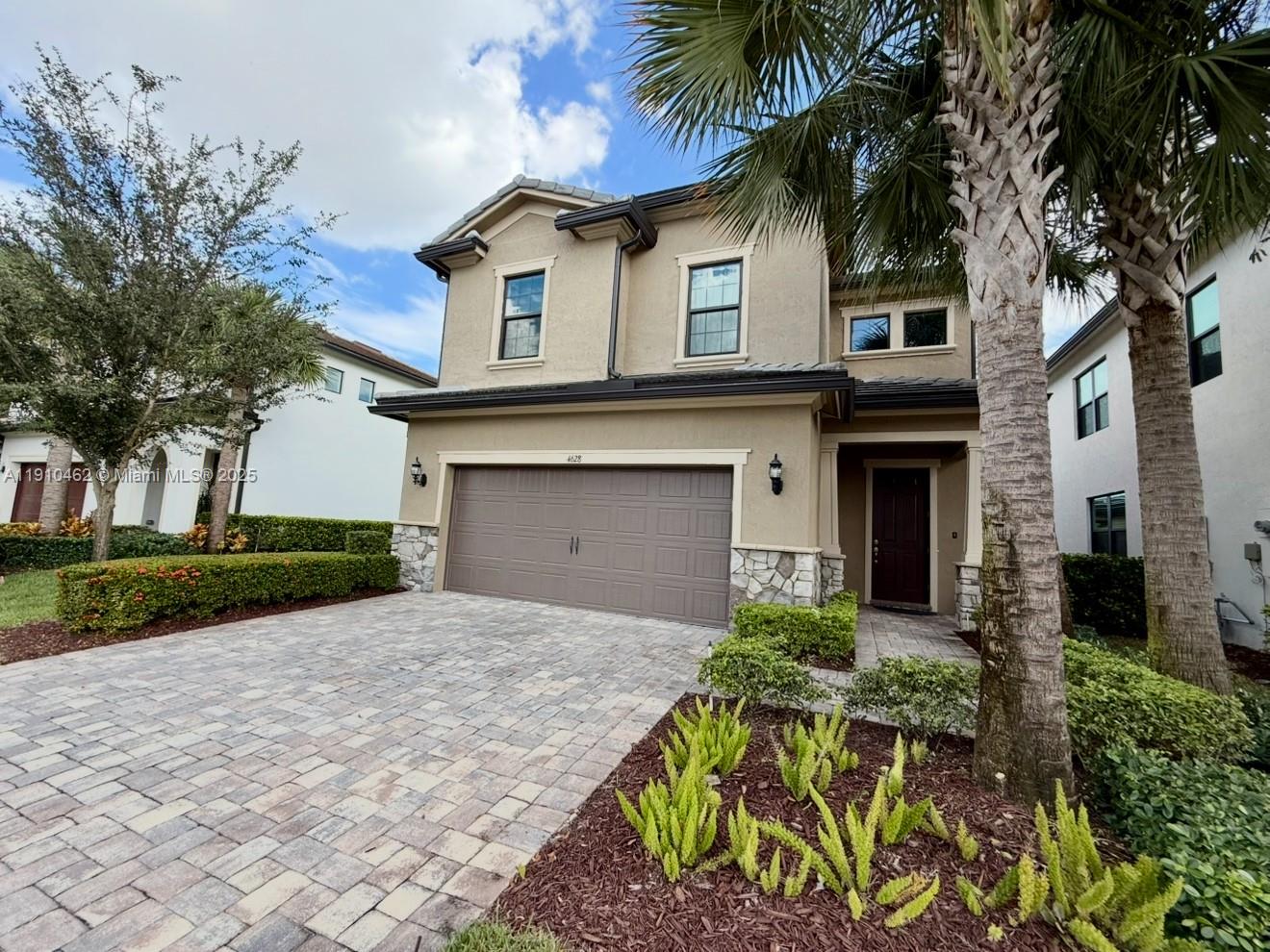 4628 E Pinehurst Trl E