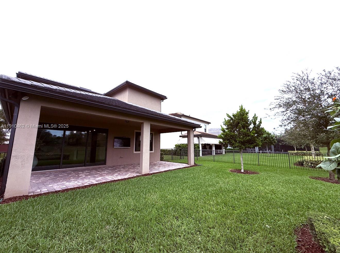 4628 E Pinehurst Trl E