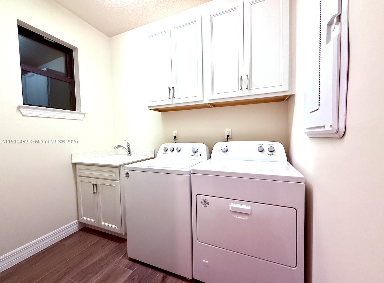 4628 E Pinehurst Trl E